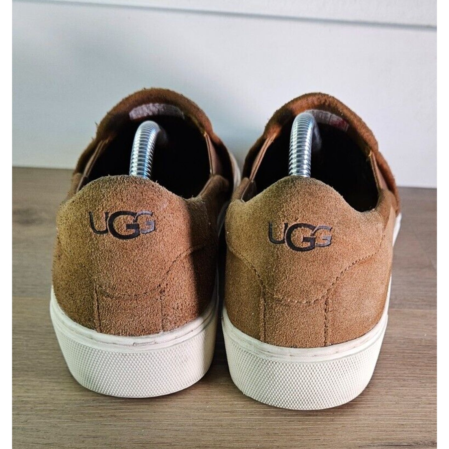 UGG Men's Cali Slip-On Suede Sneakers Chestnut Size 7 Casual Shoes G