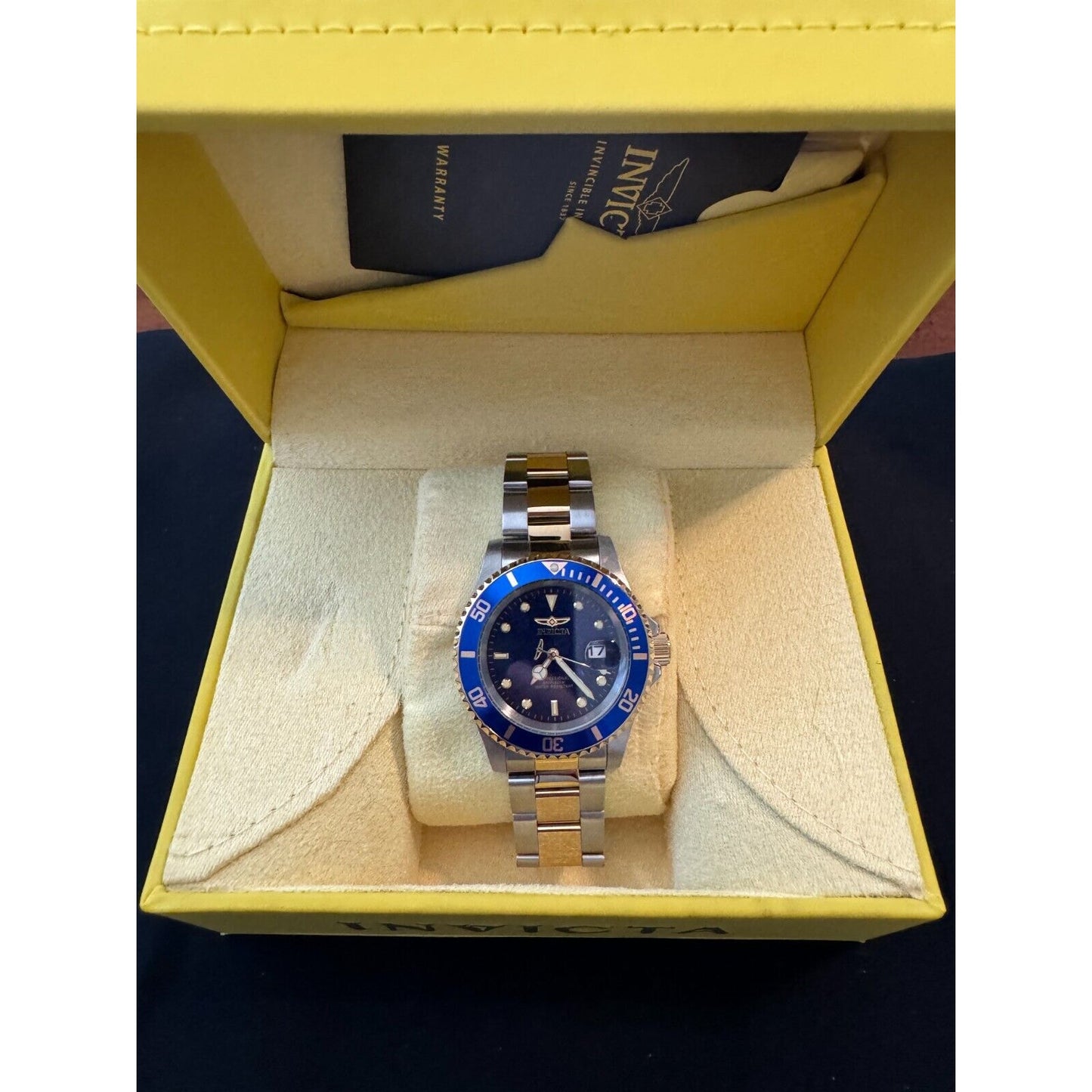 Invicta Pro Diver 26972 Blue Dial Stainless Steel Mens Watch - Need Battery