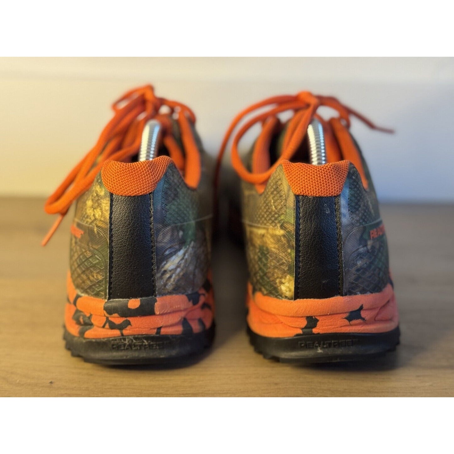 RealTree Outfitters Orange Camouflage Sneakers – Men's Sz 9 (4E Wide) – Hunting