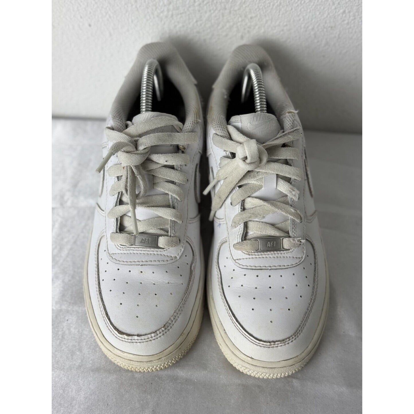 Size 8.5 - Nike Air Force 1 Low '07 White