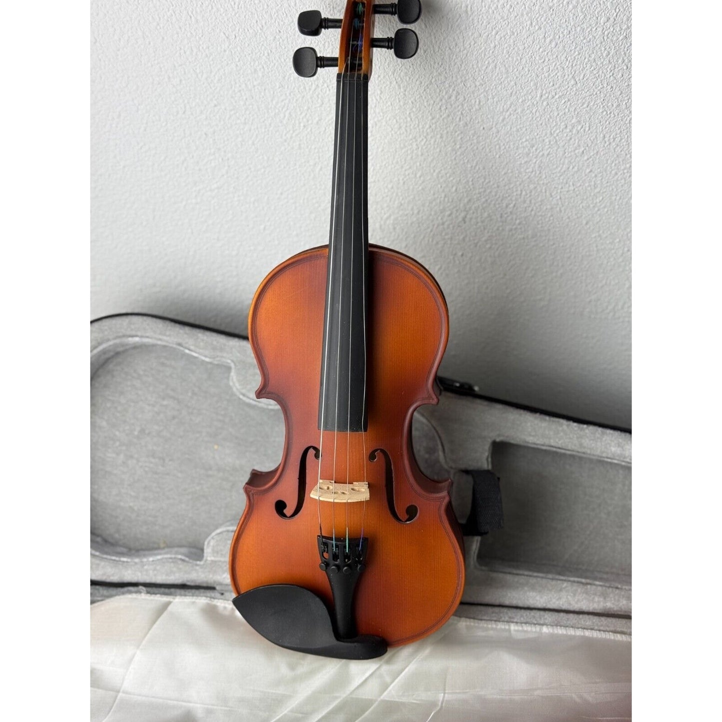 Mendini 4/4MV300 Solid Wood Satin Antique Violin