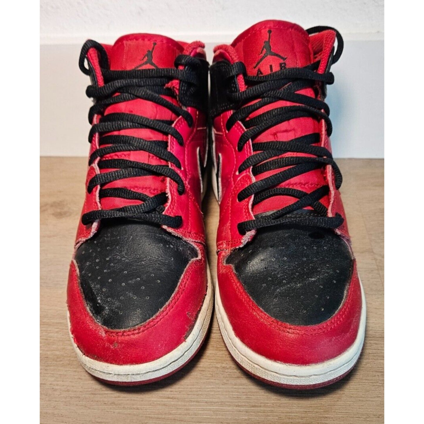 Nike Air Jordan 1 Mid SE (GS) Red/Black Basketball Shoes Size 6.5 554725-660