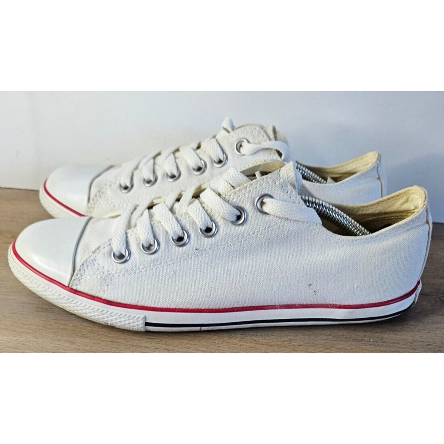 Converse Chuck Taylor All Star Low Top Sneakers White Red Stripe Size 8 Unisex