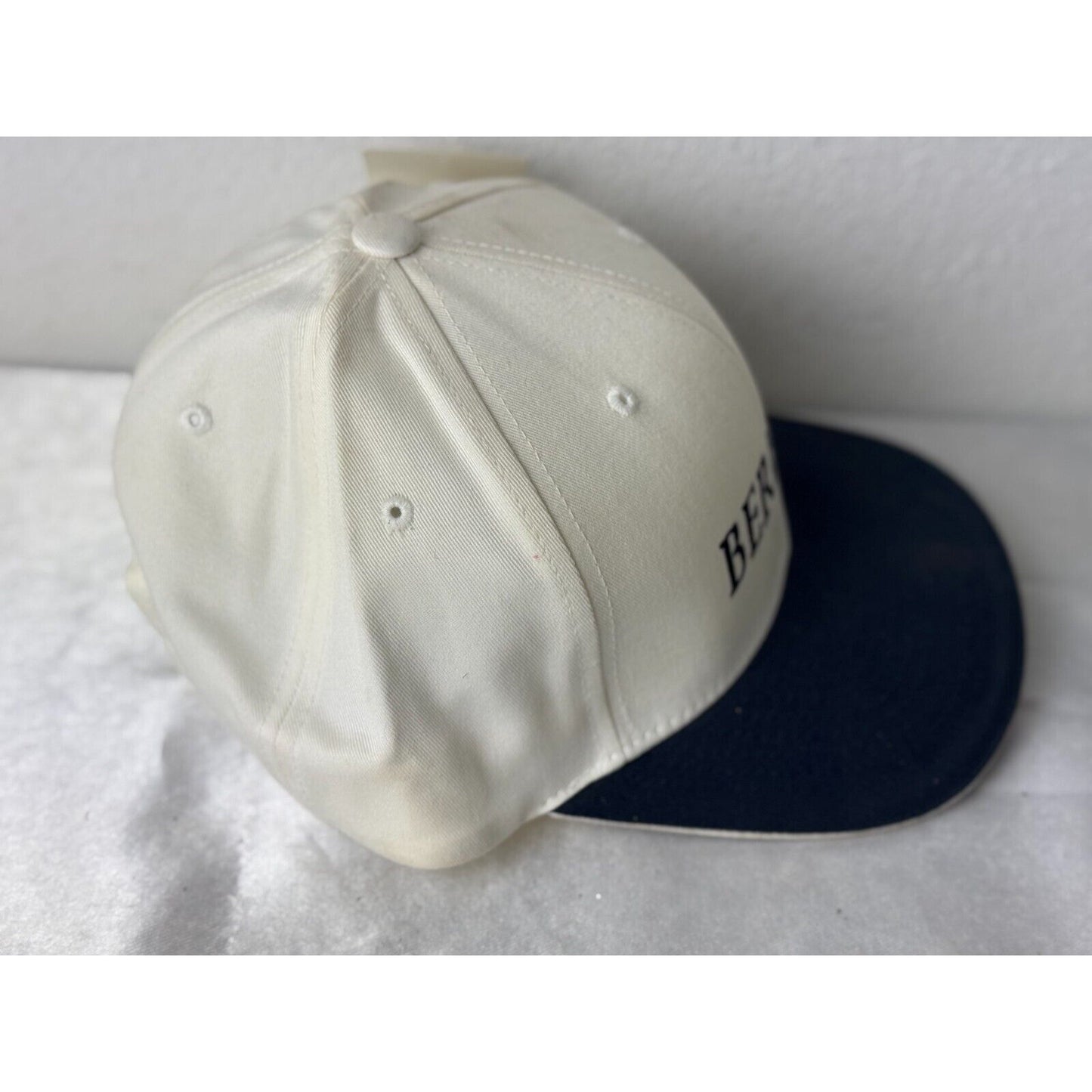 Beretta Core White Baseball Cap Adjustable Strapback Navy Brim Cotton