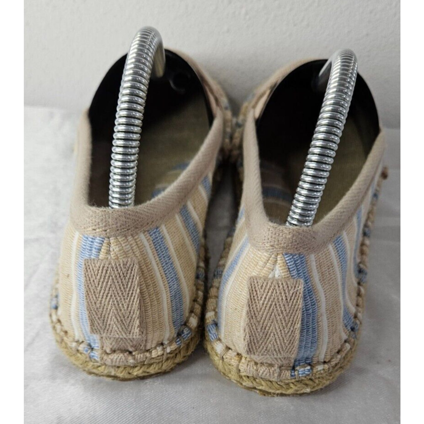 Acorn Espadrille Slippers Women’s Size 8 Beige Blue Striped Jute Sole Casual