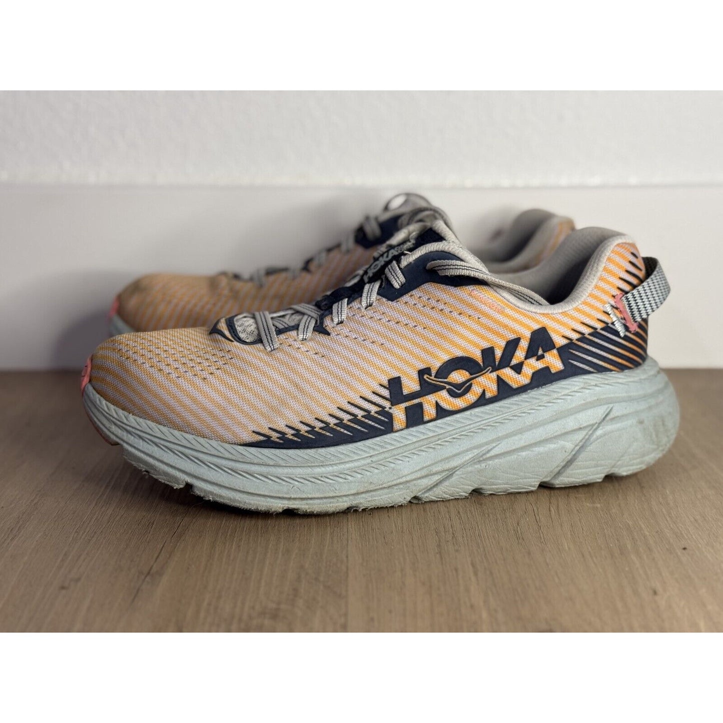 Hoka One One Rincon 2 Women’s Size 7 Lunar Rock Black/Orange | Gently Used