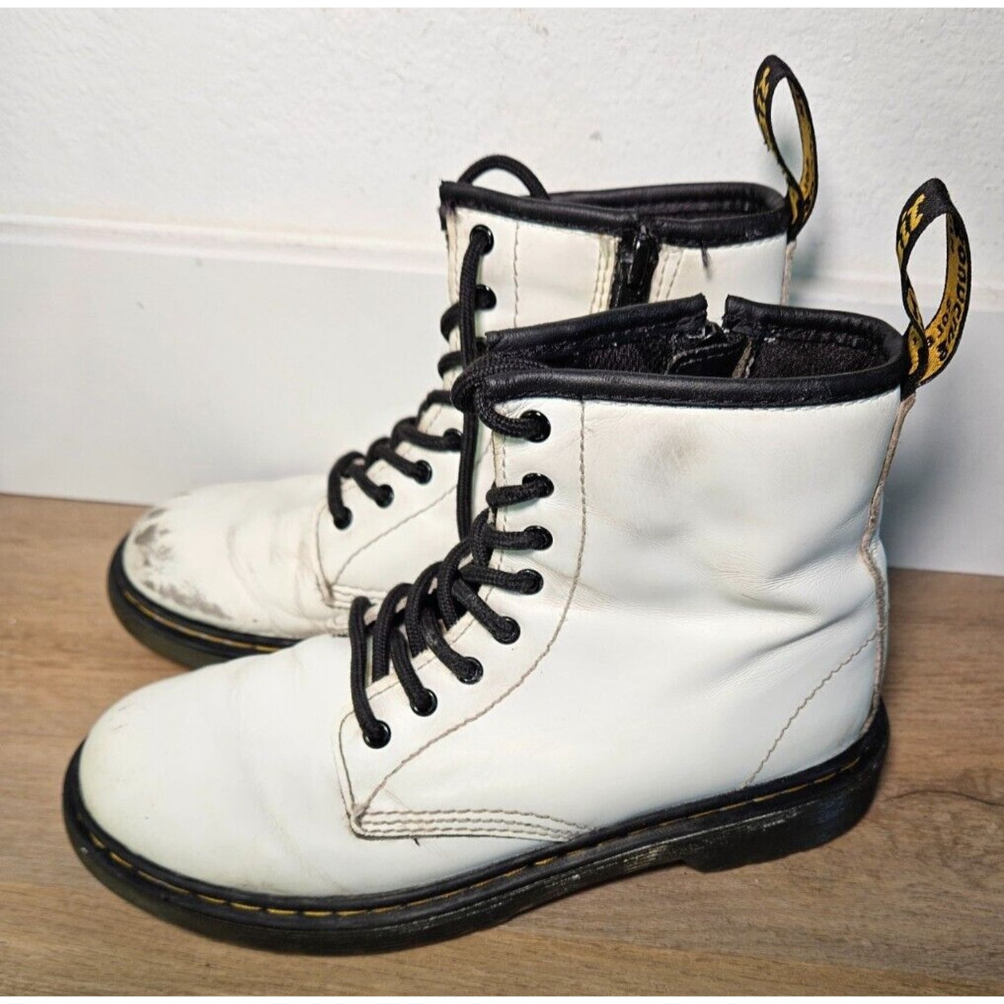 Dr. Martens 1460 Pascal Women’s Size US 3 / UK 2 White Leather Combat Boots Side