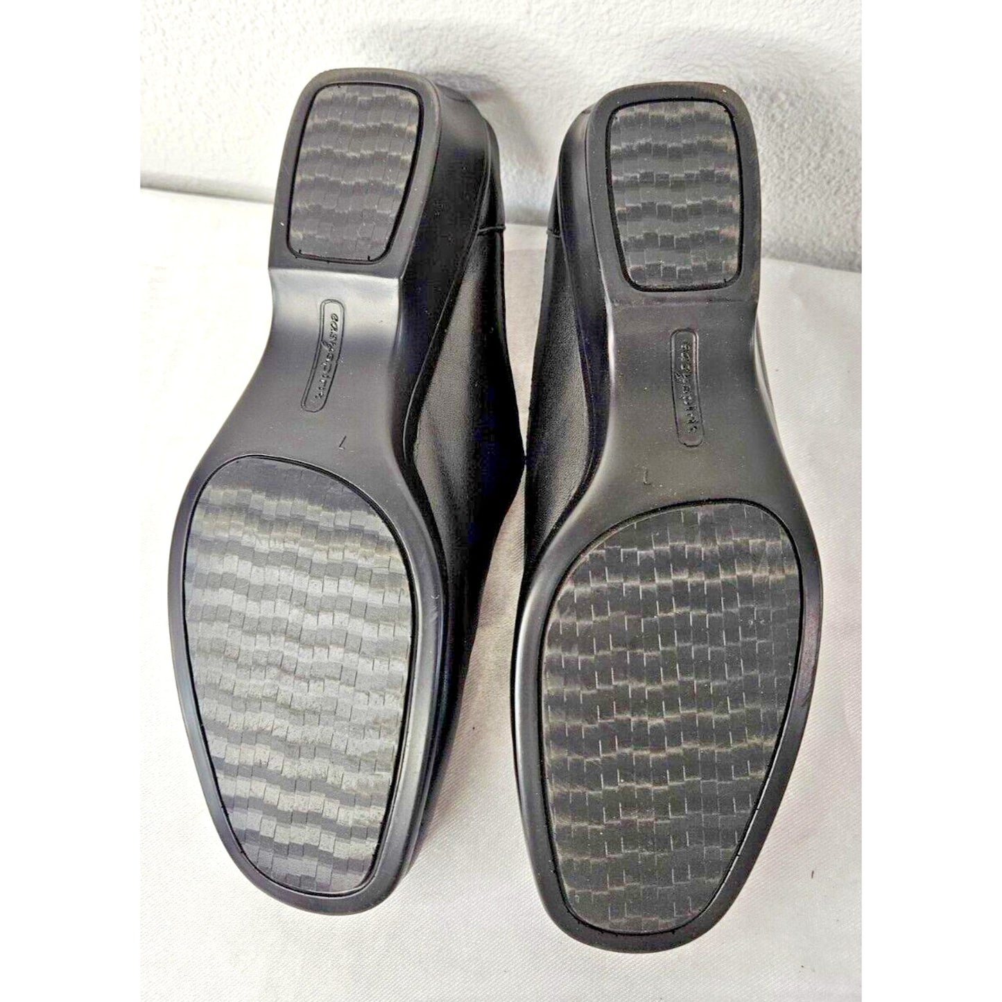 Easy Spirit Black Leather Slip-On Wedge Shoes Women’s Size 7M Square Toe Comfort