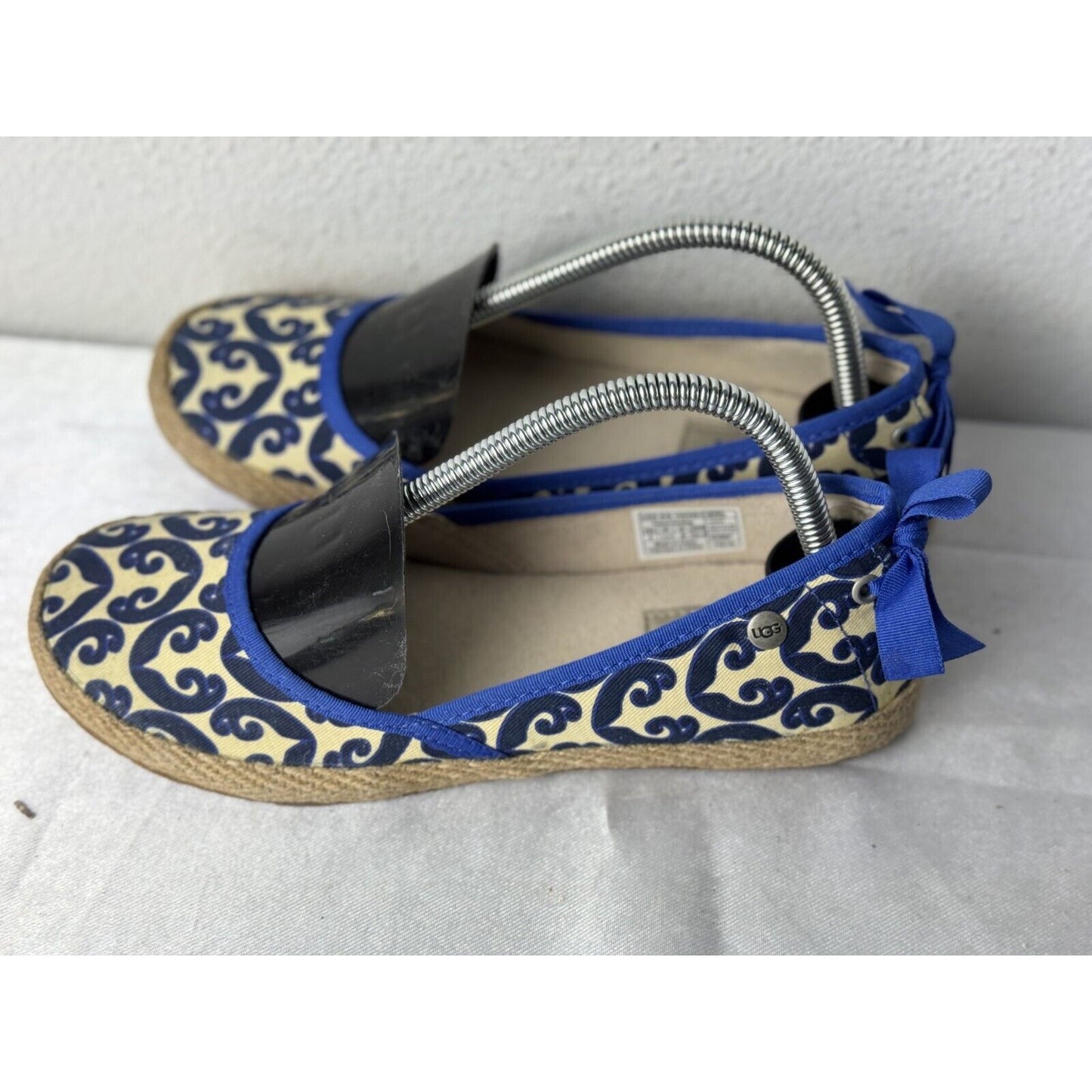 UGG Ayden Printed Espadrille Flats Women’s 5 Cream Blue Swirl Canvas Bow