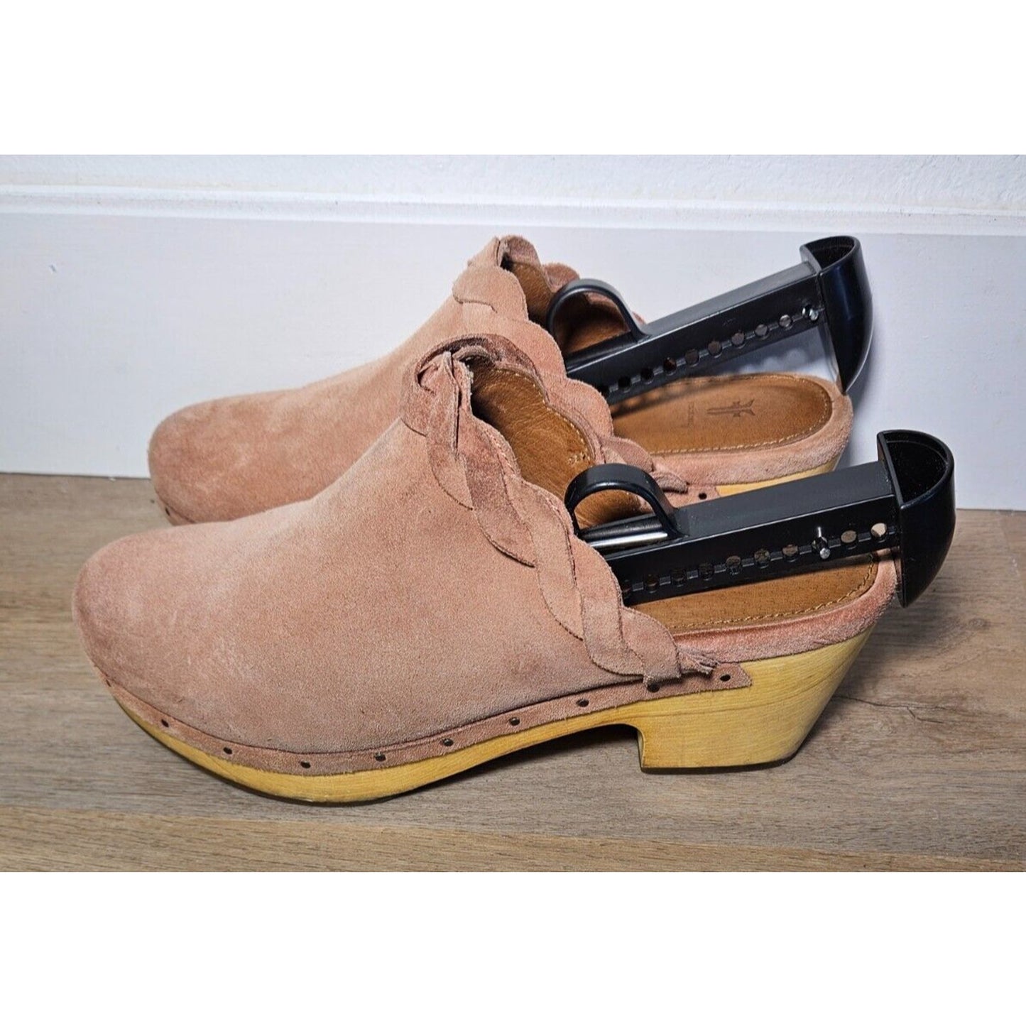 Frye Women's Scalloped Suede Clogs, Blush Pink, Size 7M, Gently Used