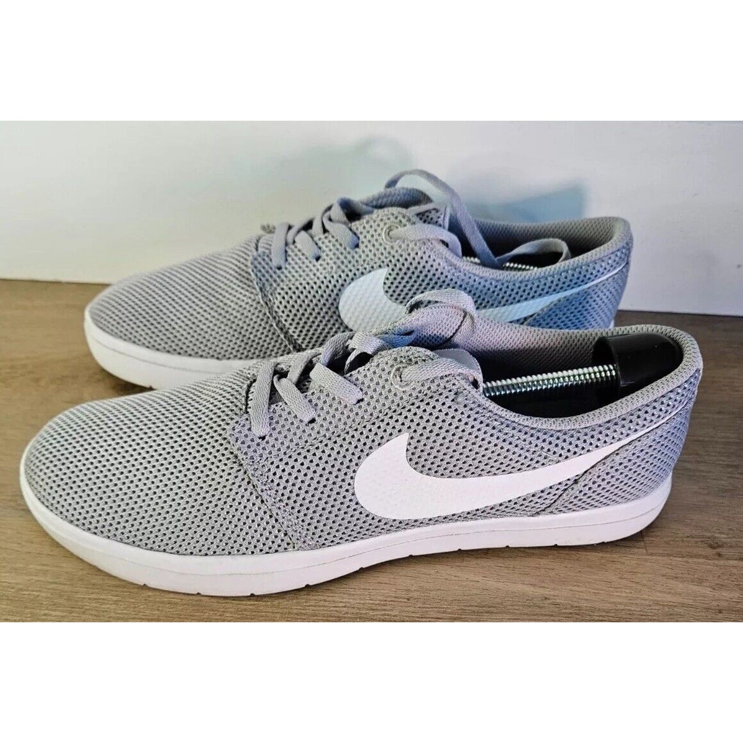 Nike Check Solarsoft Canvas SB Grey White Men's Sneakers - Size 7.5, Gently Used