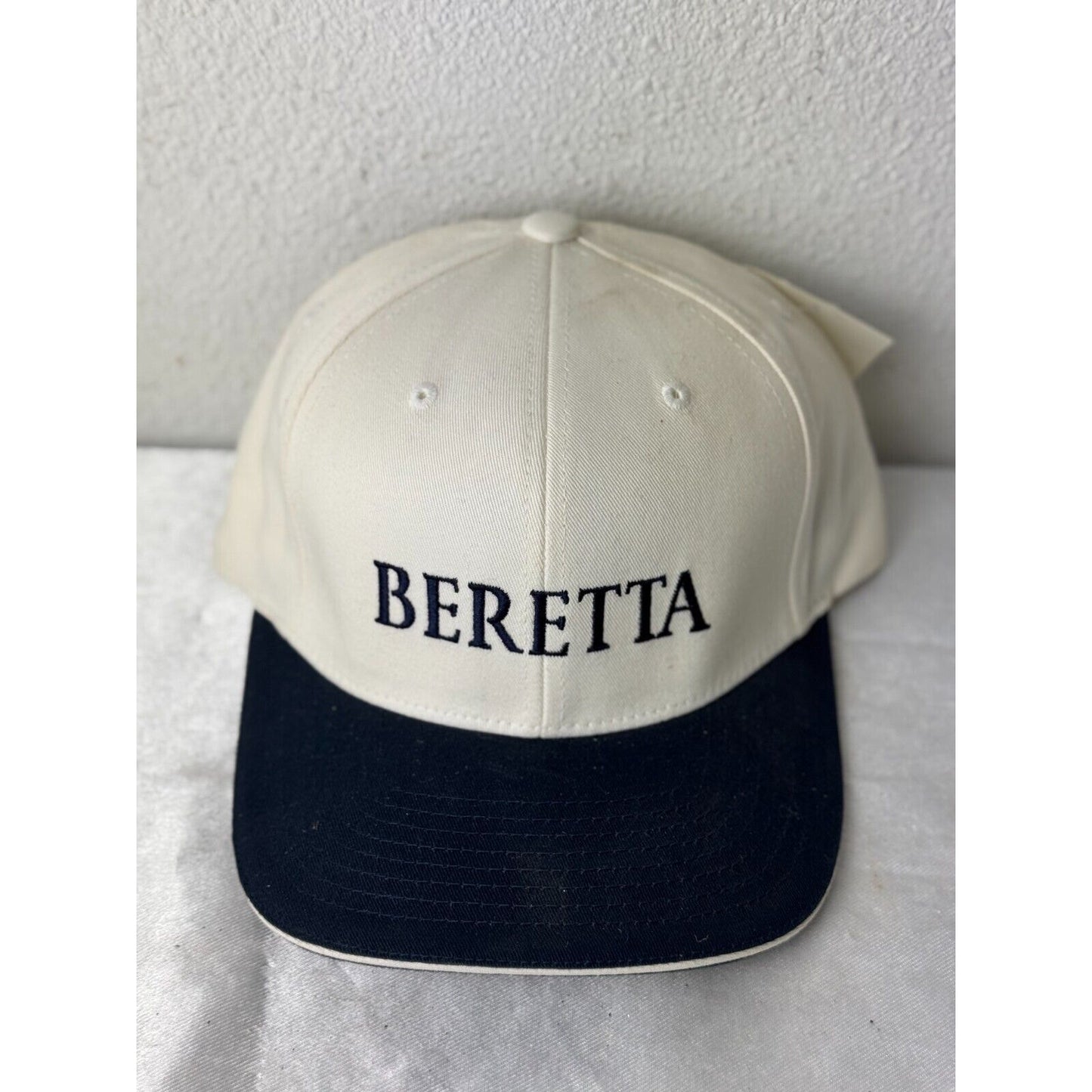 Beretta Core White Baseball Cap Adjustable Strapback Navy Brim Cotton