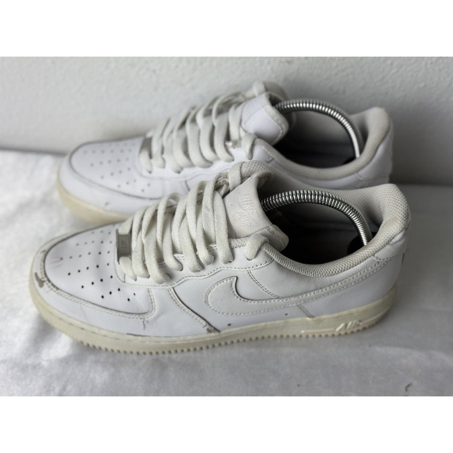 Nike Air Force 1 Low '07 White/White Men's Size 9.5 Iconic Classic Sneakers