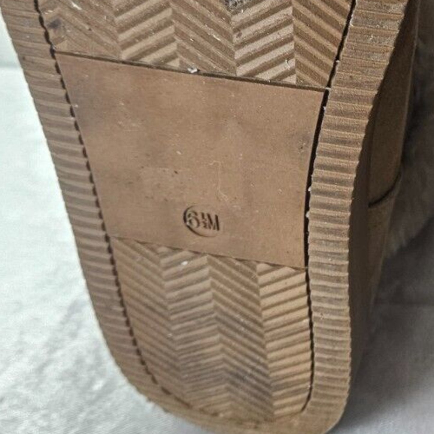 Guess Women's Winter Boots Size 6.5 Tan Suede Faux Fur Lined Comfort Warmth