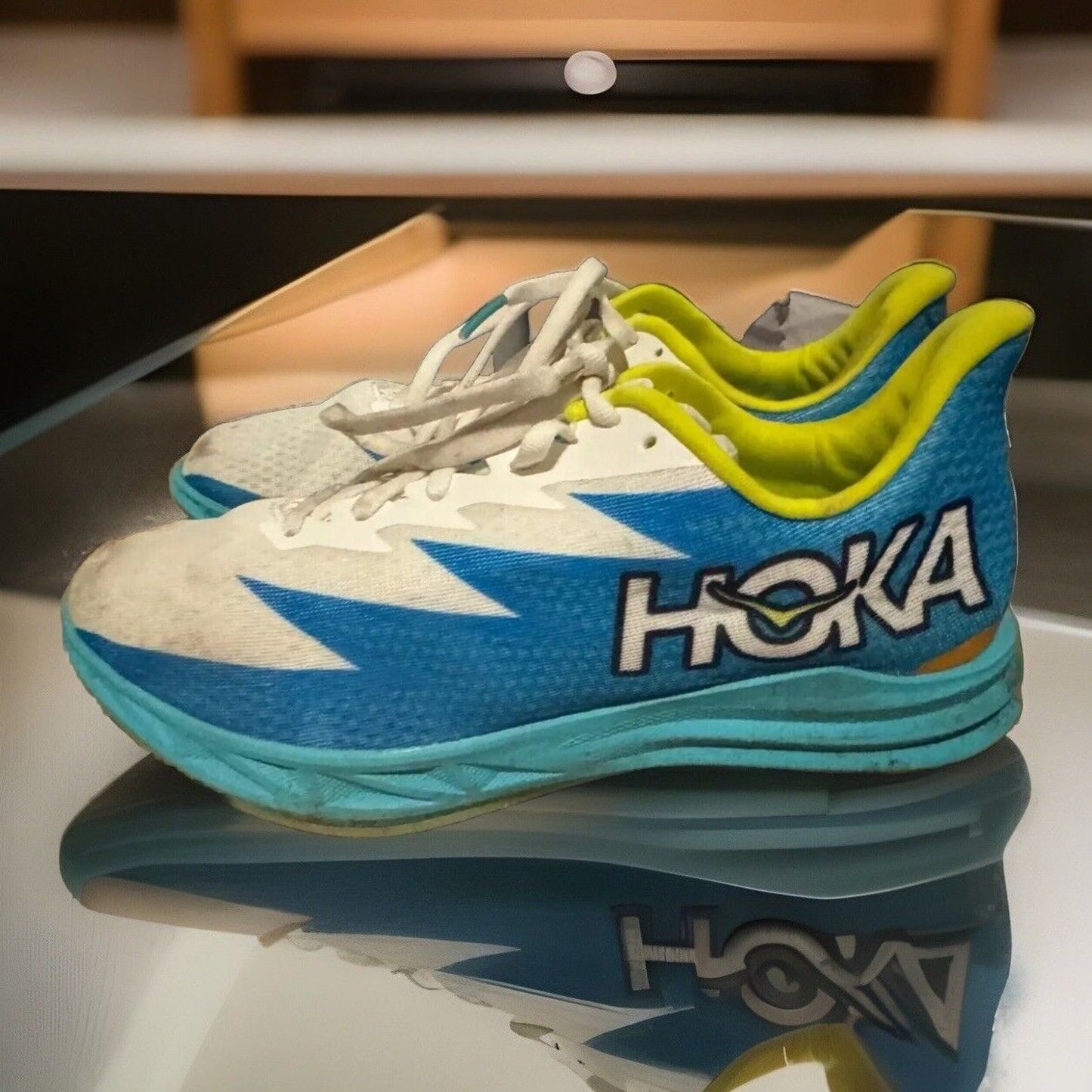 Hoka One One Crescendo MD Men’s Track Sneakers – Ceramic Diva Blue – Size 9.5