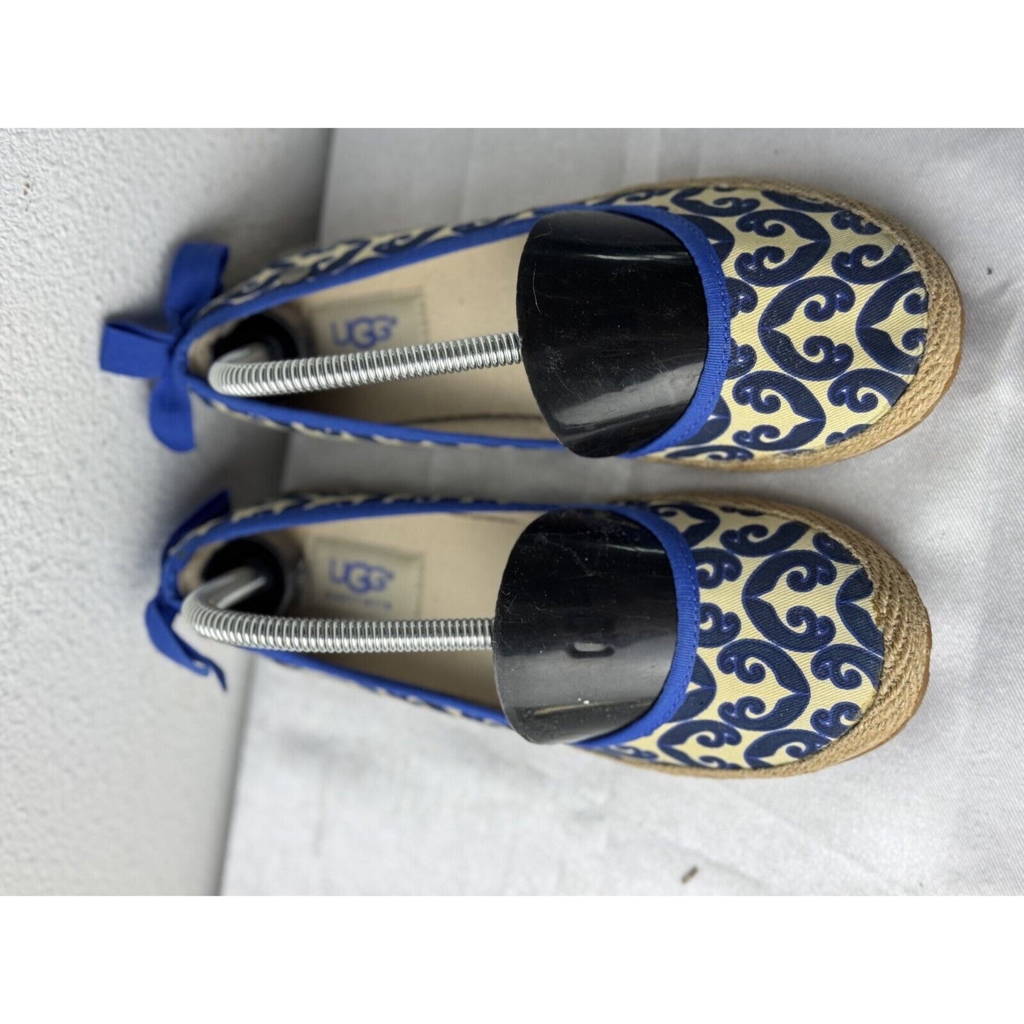 UGG Ayden Printed Espadrille Flats Women’s 5 Cream Blue Swirl Canvas Bow