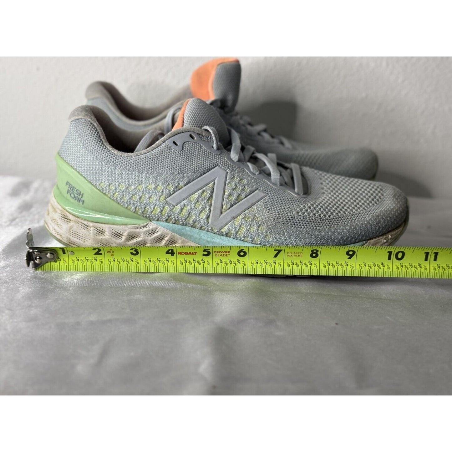 New Balance Fresh Foam 880 Women's Running Shoes Size 10B Gray Mint