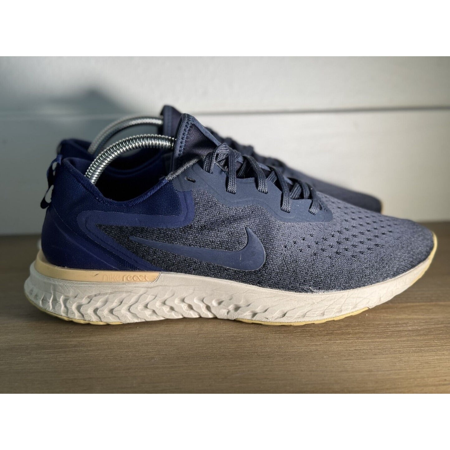 Nike Odyssey React 2 Flyknit Men’s Running Shoes Blue Size 9M (EUR 42.5)