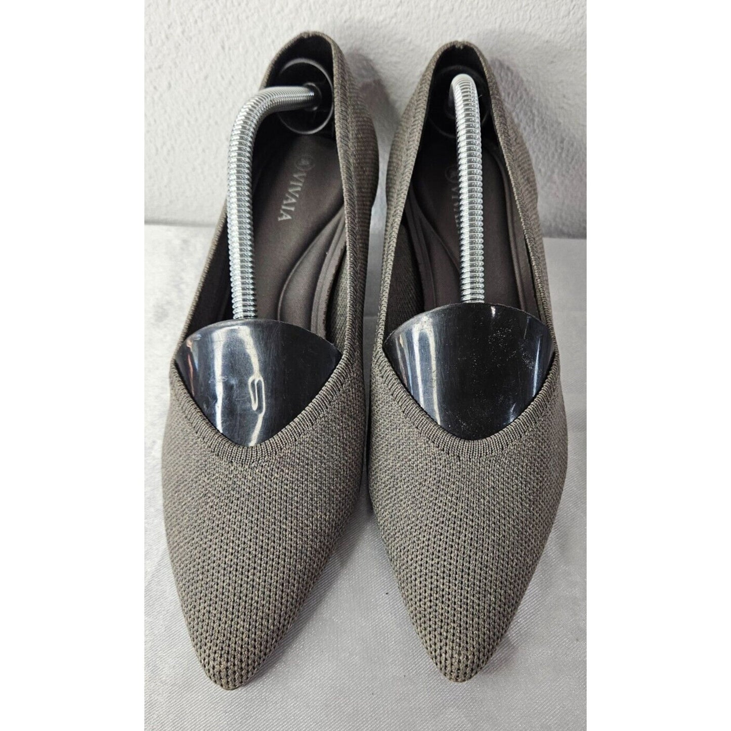 Vivaia Pointed-Toe Kitten Heels Taupe Gray Knit Women’s Size 7.5 EU 38 Elegant