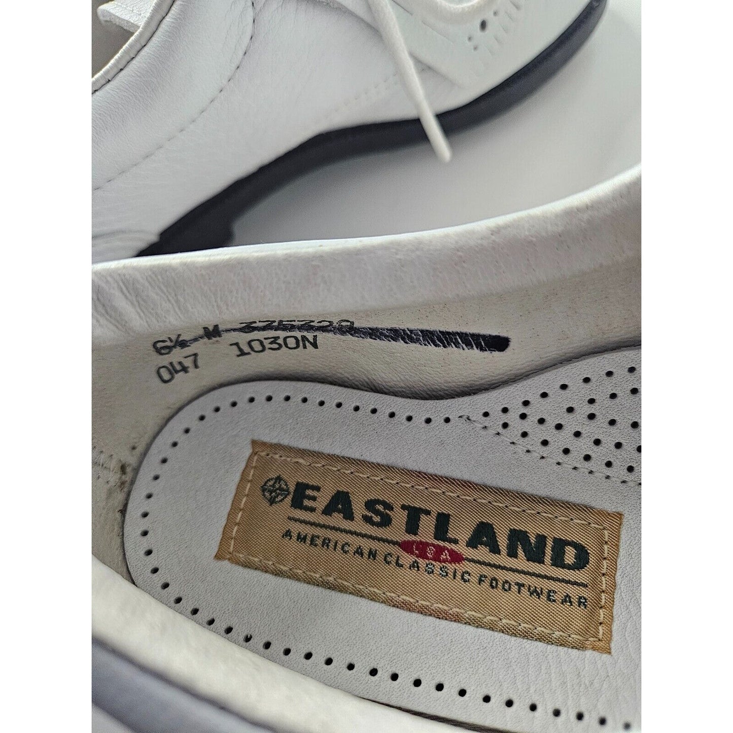 Eastland USA Men's White Leather Golf Shoes w/ Kiltie Fringe – Size 6.5M