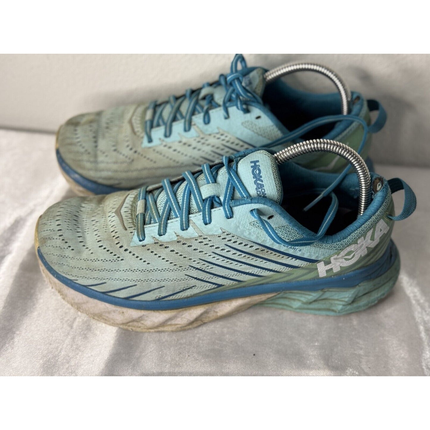 HOKA ONE ONE Arahi 4 Women’s Size 9.5 Turquoise Blue Lightweight Running