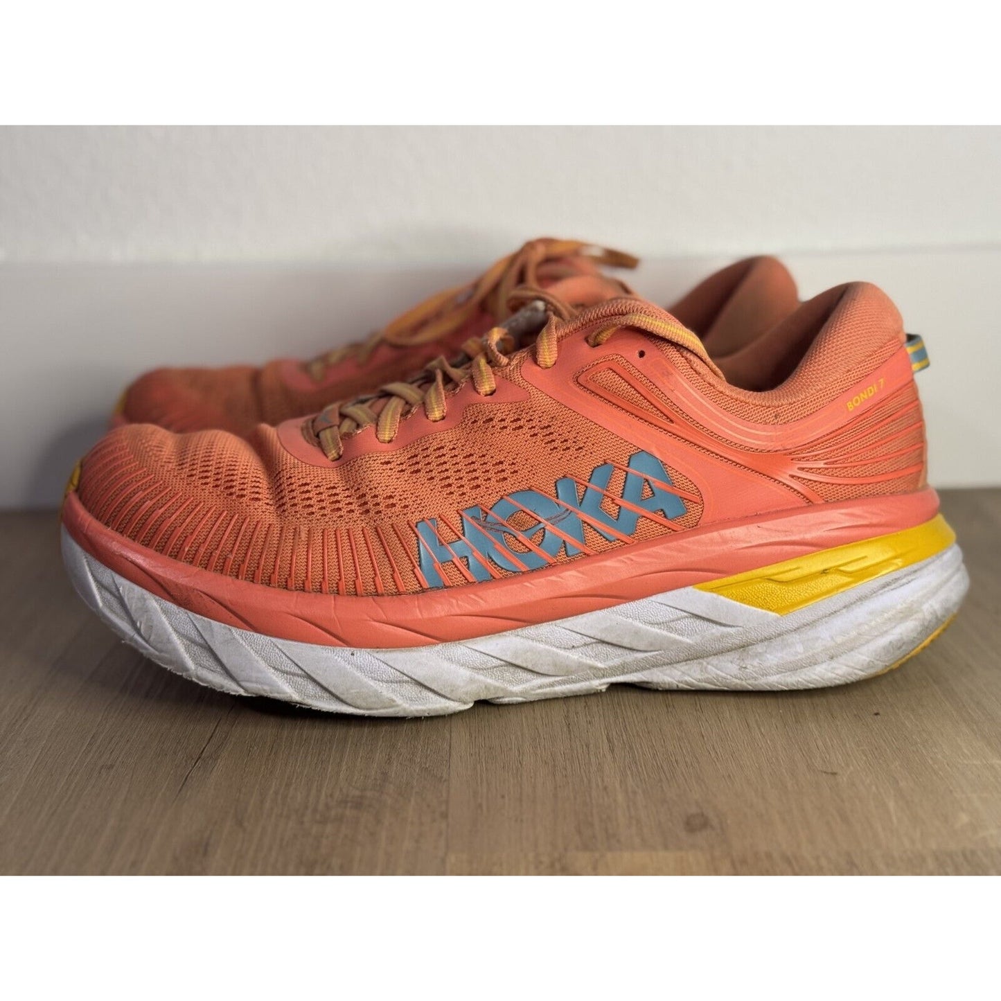 Hoka One One Bondi 7 Women’s Size 10 Persimmon Orange | Gently Used