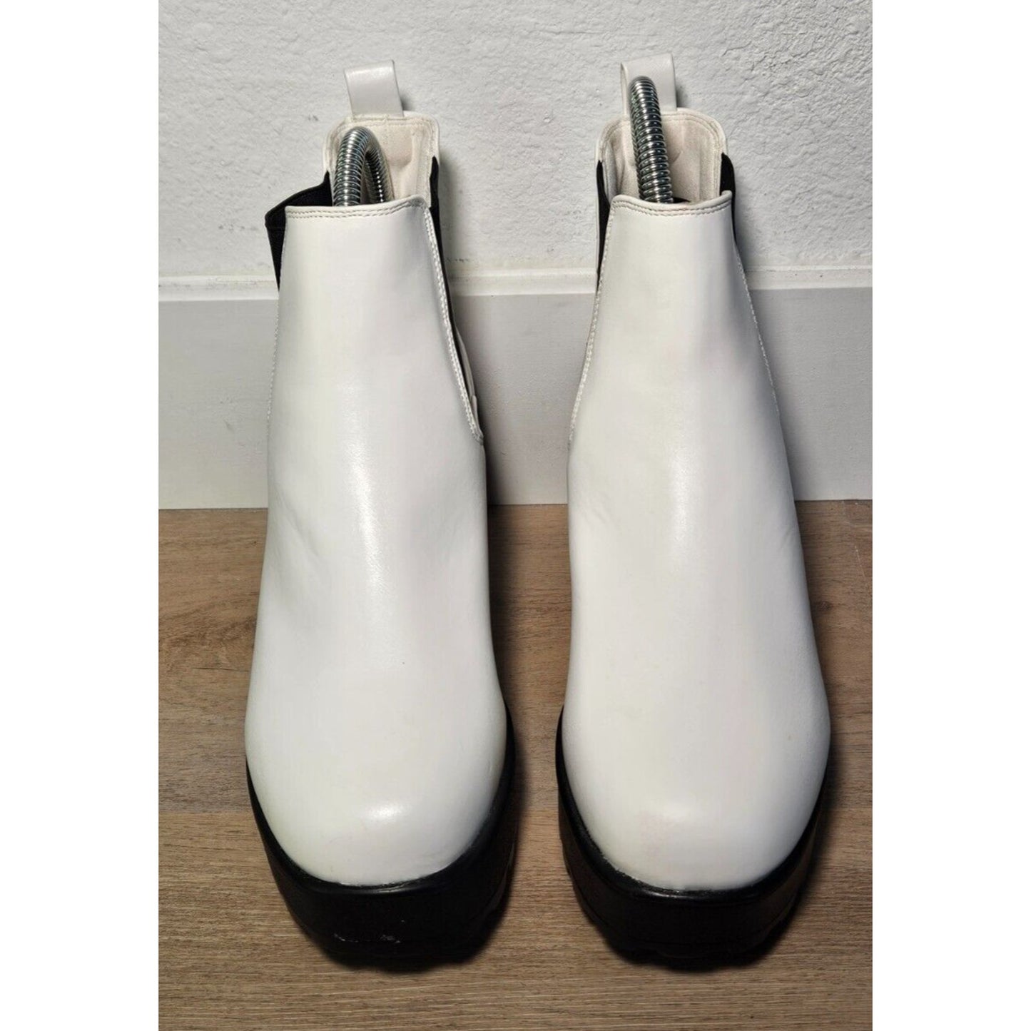 White Leather Platform Chelsea Boots - Size 6 | Chunky Lug Sole Ankle Boots