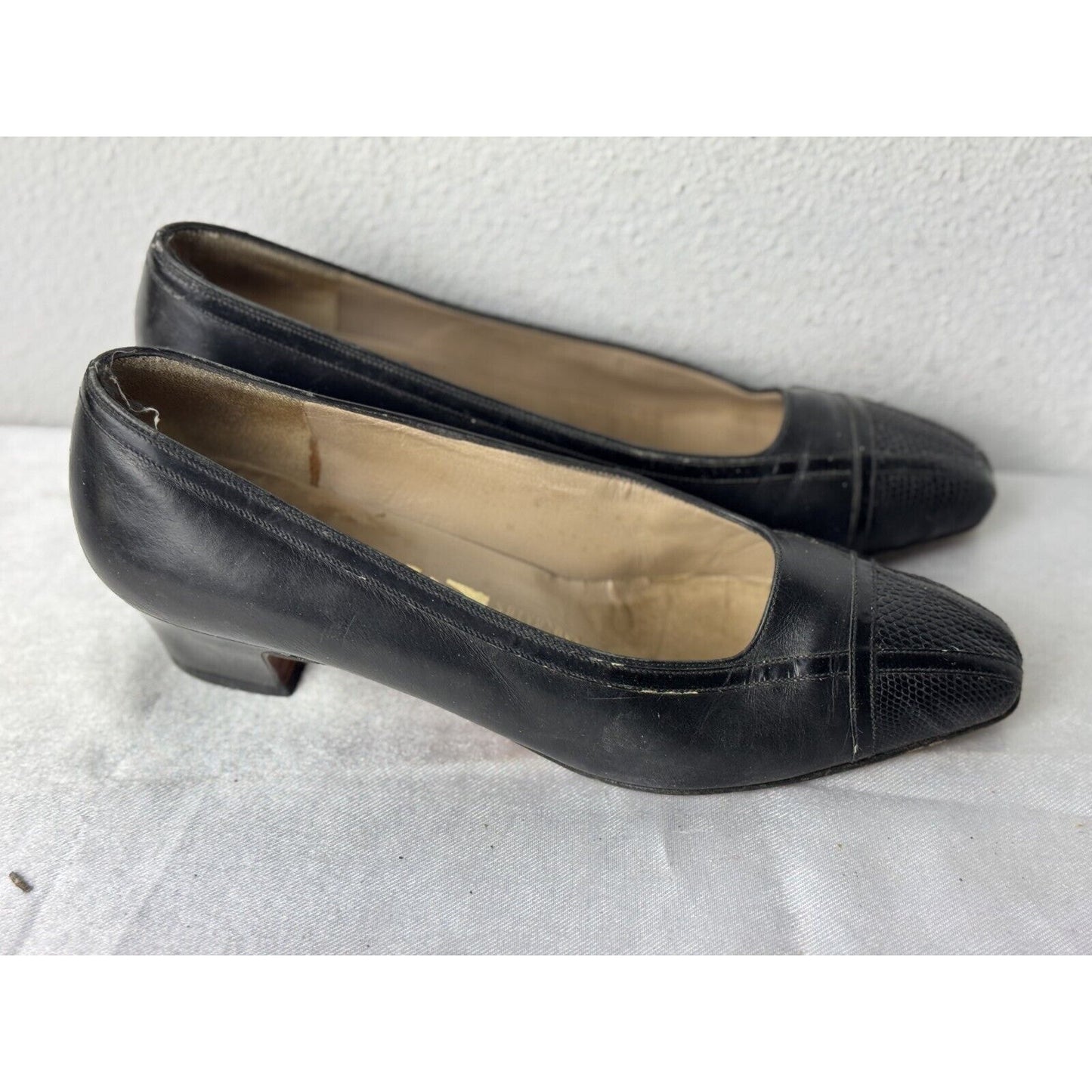 Salvatore Ferragamo Black Leather Pumps Women’s 5 Square Toe Italy