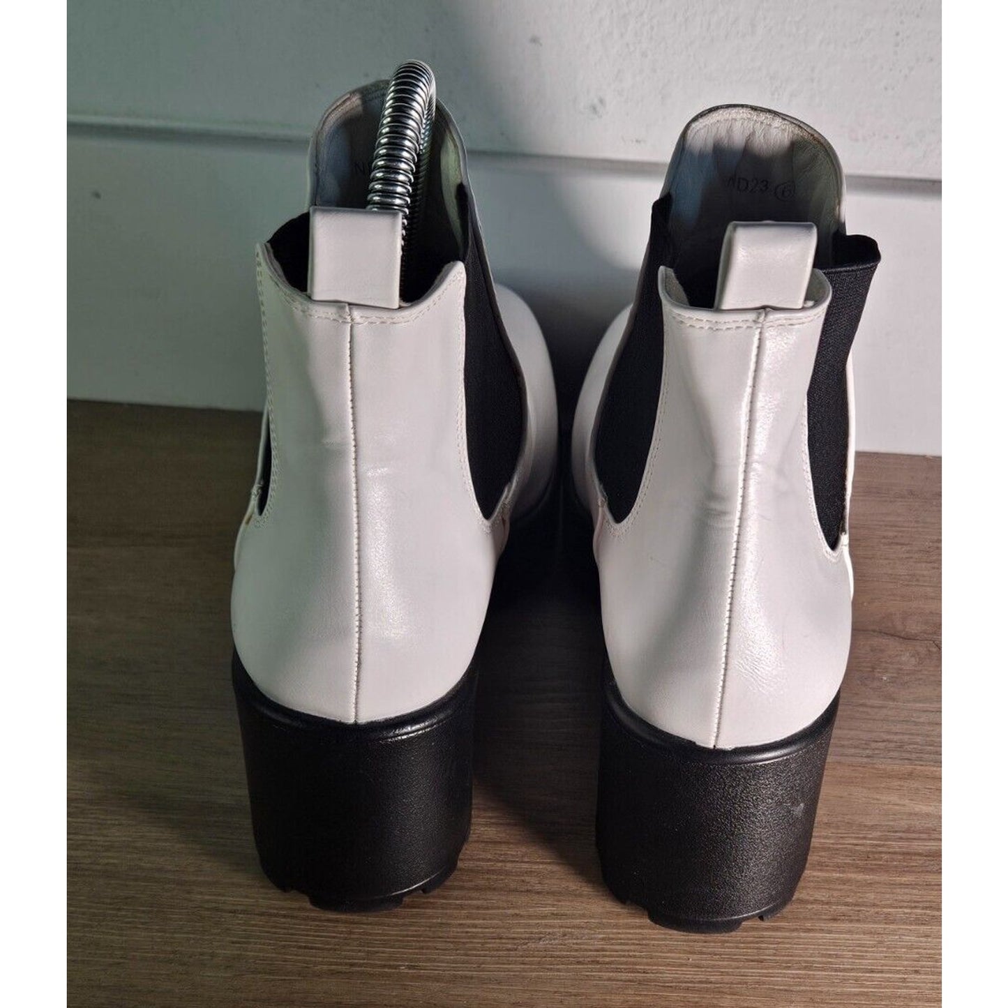 White Leather Platform Chelsea Boots - Size 6 | Chunky Lug Sole Ankle Boots