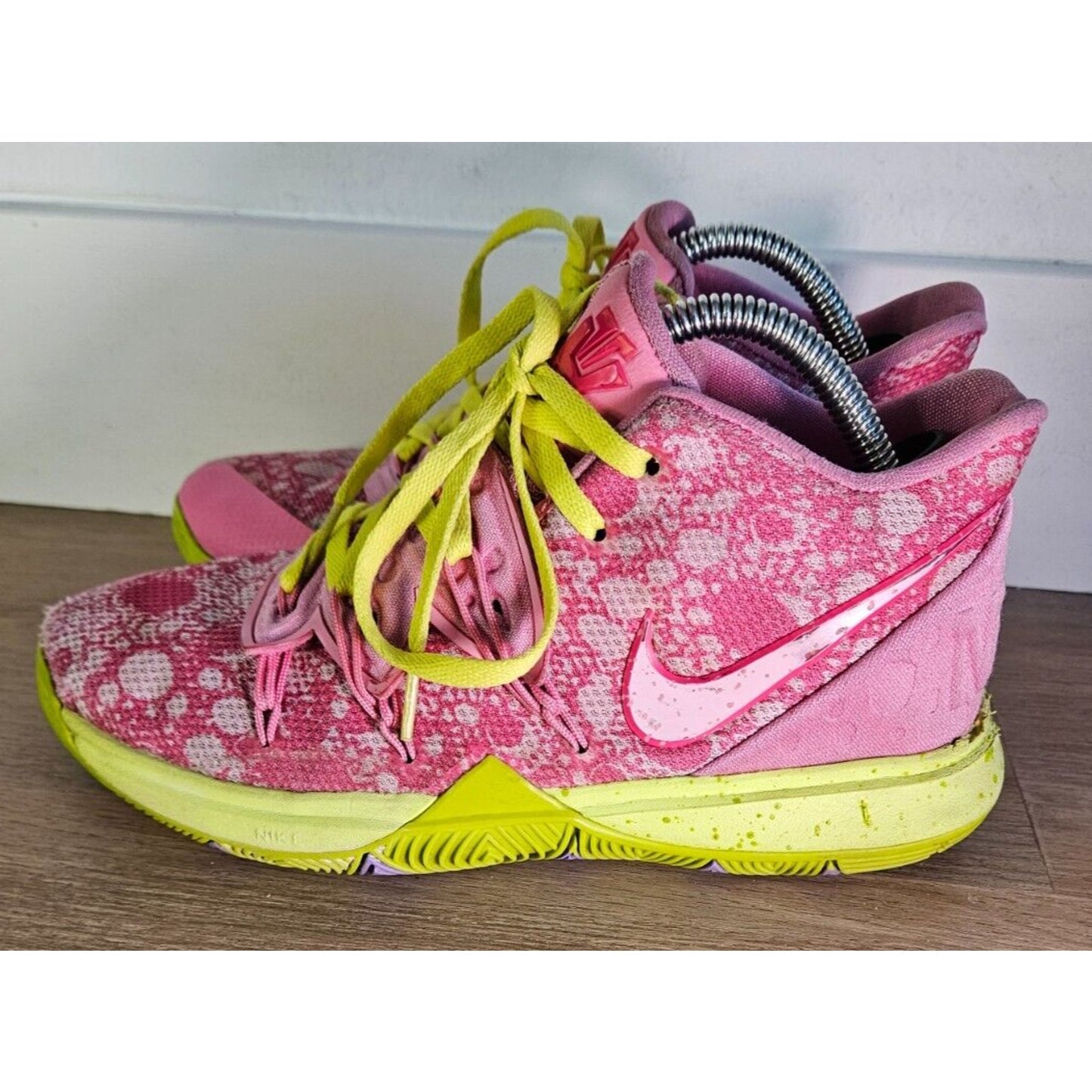 Nike Kyrie 5 Patrick Star SpongeBob Basketball Shoes Pink/Yellow Size 7