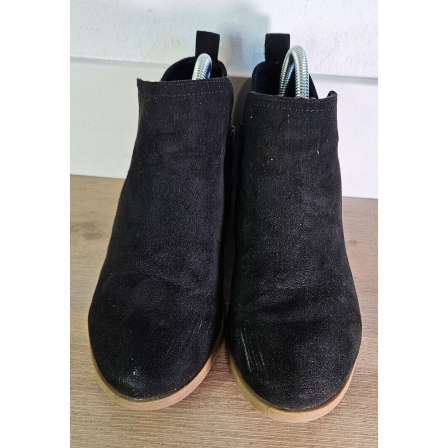 Time and Tru Women’s Black Suede Ankle Boots Size 8W