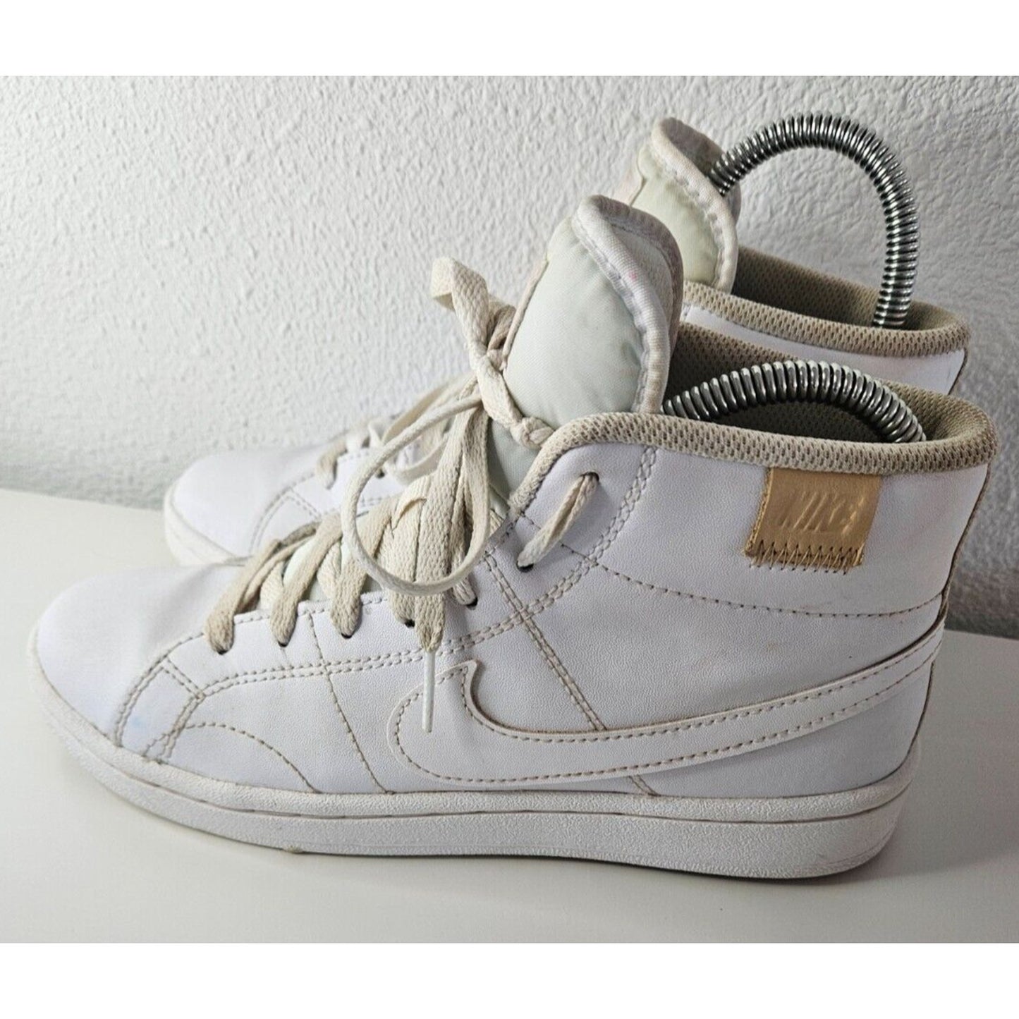 Nike Court Borough Mid 2 Women’s Size 7.5 White High-Top Sneakers Classic Casual