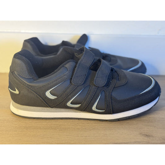 Size 10.5 Wide - Nike Nightgazer Black Men's Sneakers, Gently Used