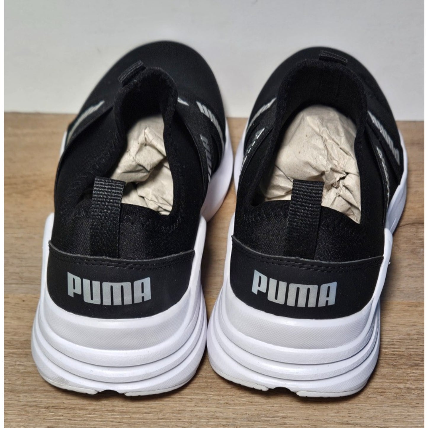 Size 6.5 - PUMA Softride Sophia Low Black White W