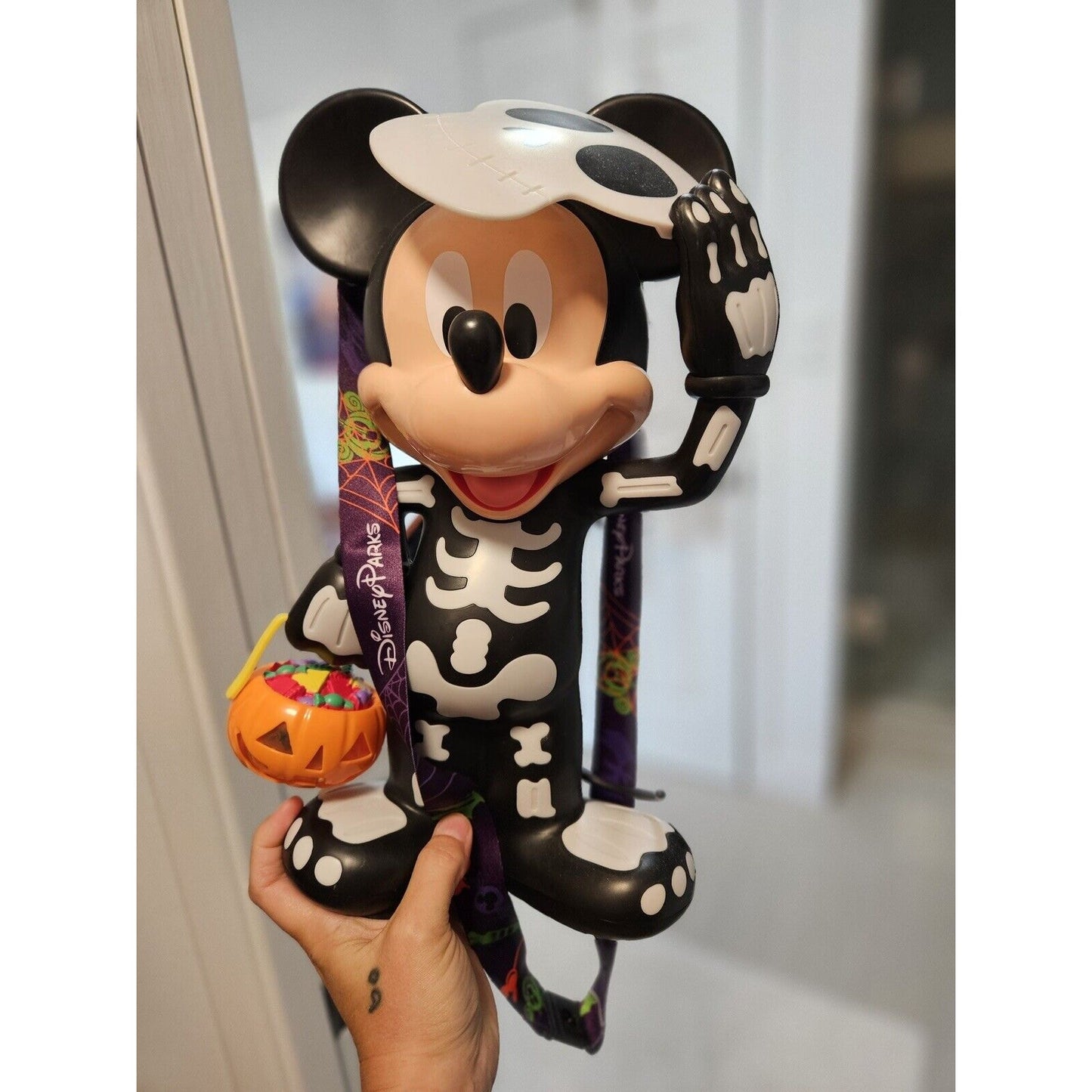 Disneyland Mickey Mouse Skeleton Glow In The Dark Popcorn Bucket 2023 Halloween