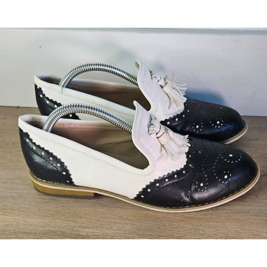 Unwanted Tassel Loafers Women's Size 6 | Two-Tone Black & White Brogue Design |