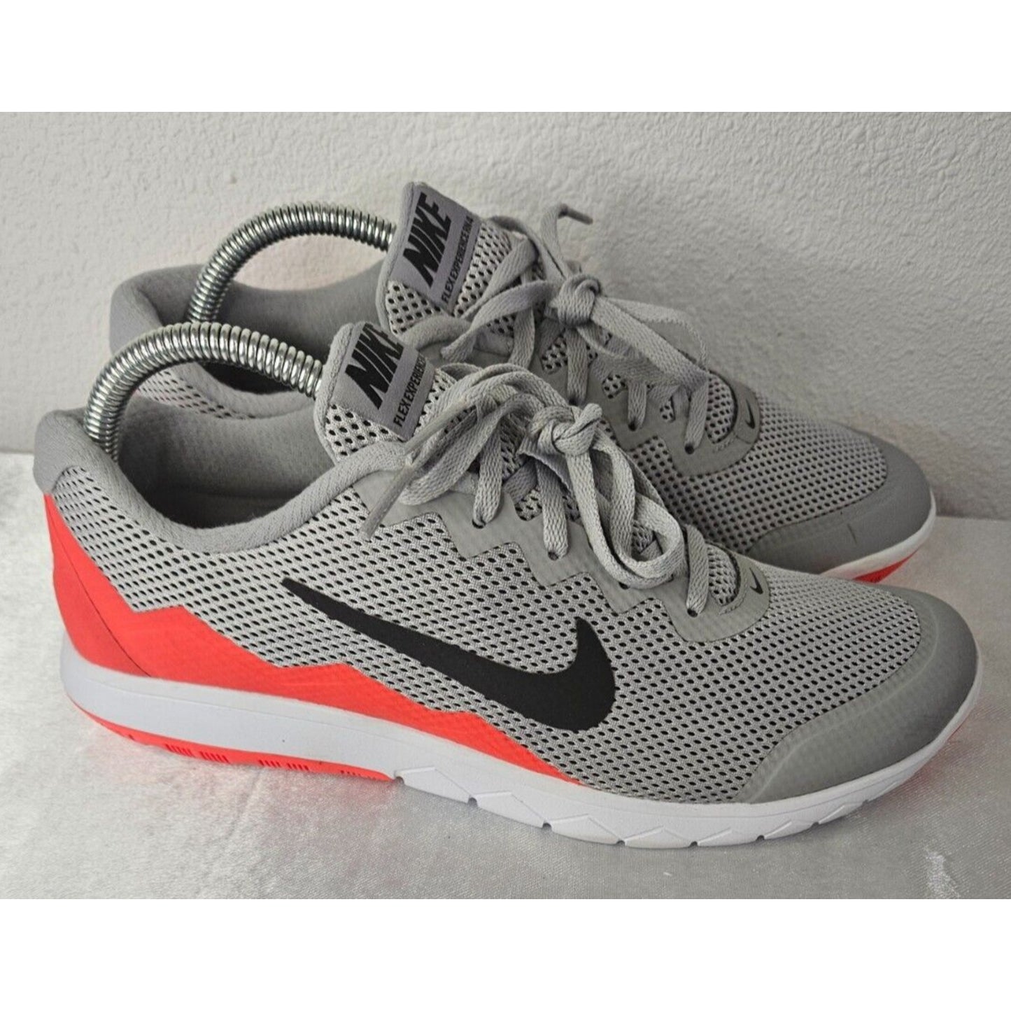 Nike Flex Experience RN 4 Men’s Running Shoes Gray/Crimson Size 9