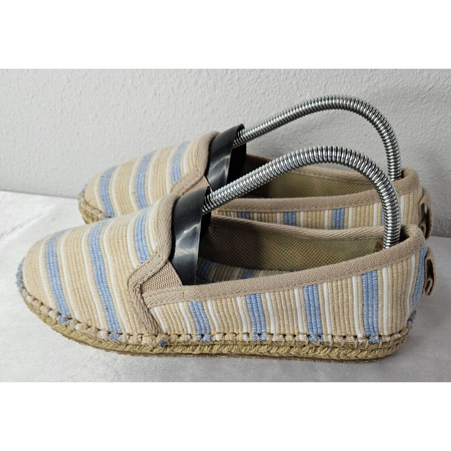 Acorn Espadrille Slippers Women’s Size 8 Beige Blue Striped Jute Sole Casual