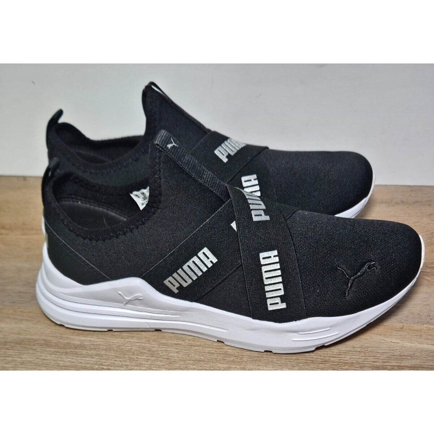 Size 6.5 - PUMA Softride Sophia Low Black White W