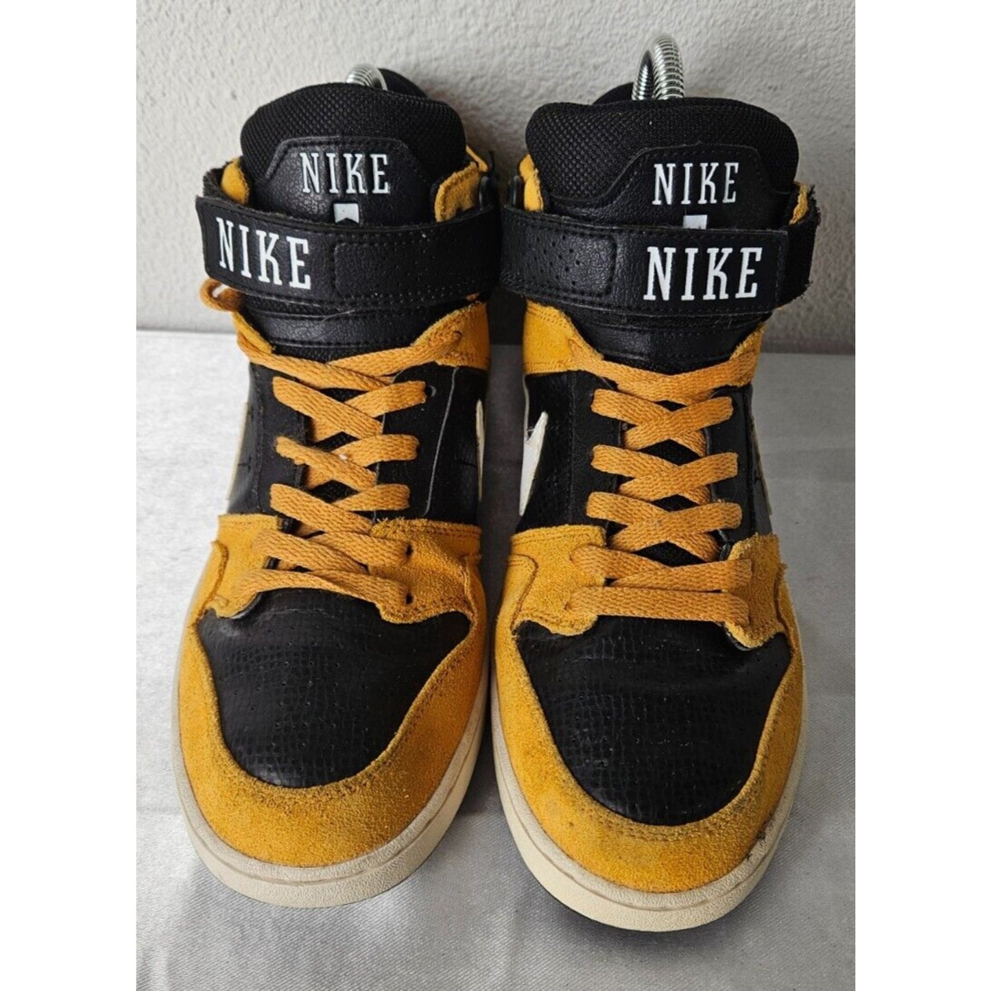 Nike Zoom Air High Top Sneakers Men’s 8.5 Black Yellow Retro Style