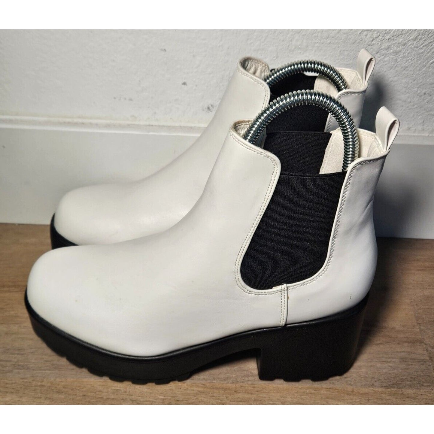 White Leather Platform Chelsea Boots - Size 6 | Chunky Lug Sole Ankle Boots