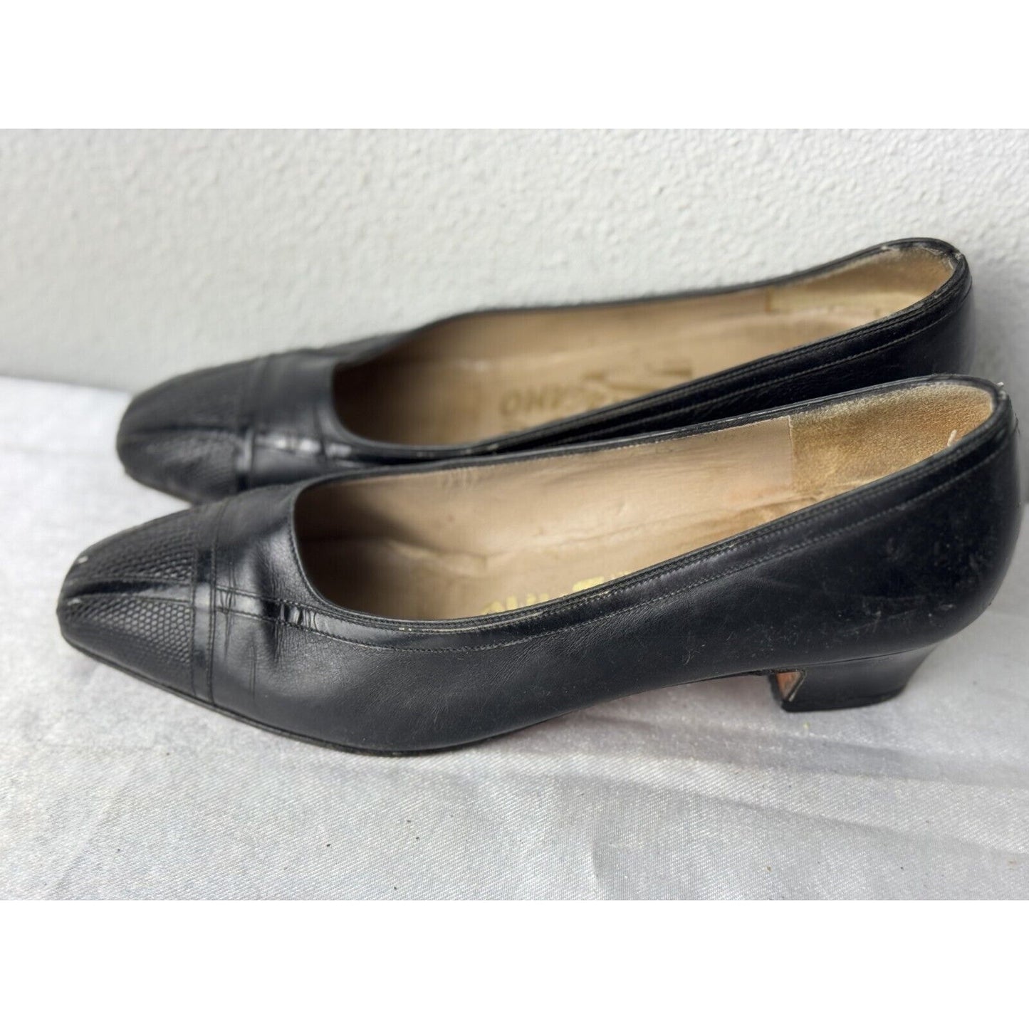 Salvatore Ferragamo Black Leather Pumps Women’s 5 Square Toe Italy